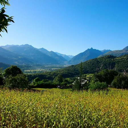 Le Belvedere * Salles (Hautes-Pyrenees)